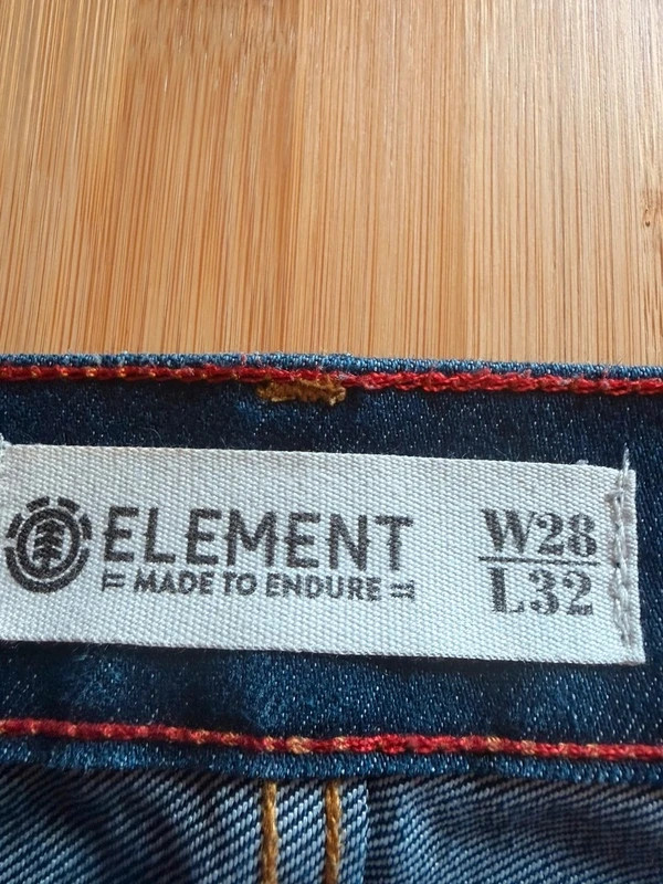 Jeans brut Element 28w32 – ELEMENTS – taille M / 38 / 10 5