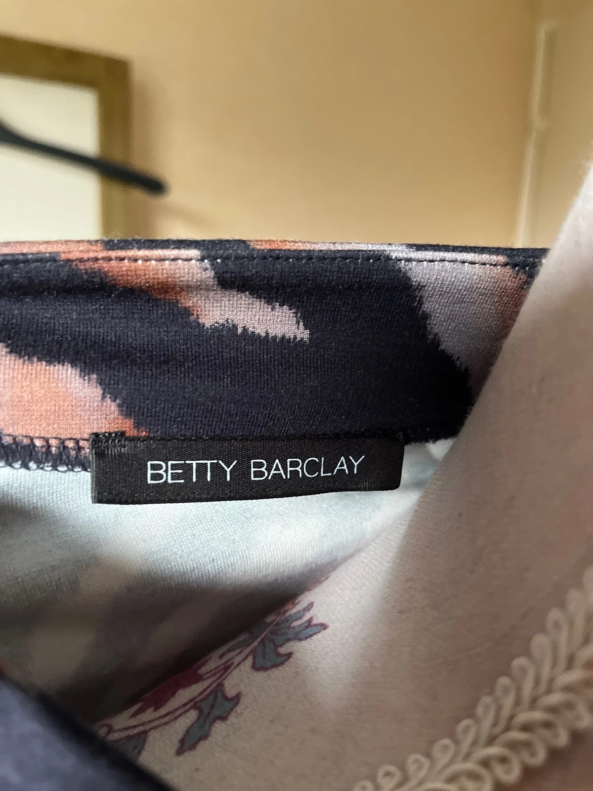 Sweat Betty barclay T 40 – Betty Barclay – taille L / 40 / 12 3