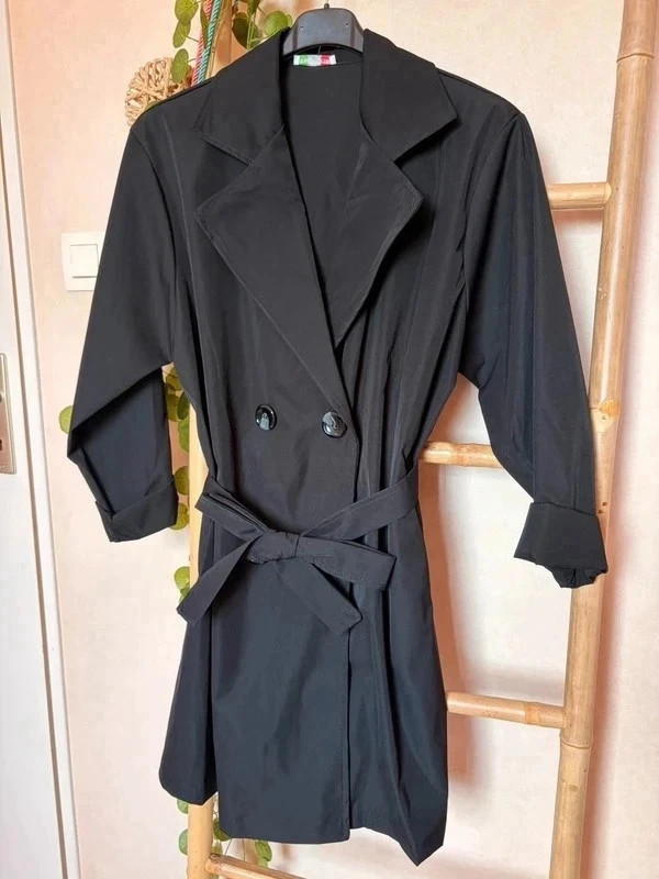 🌸Trench noir déperlant 40/44 belle taille
