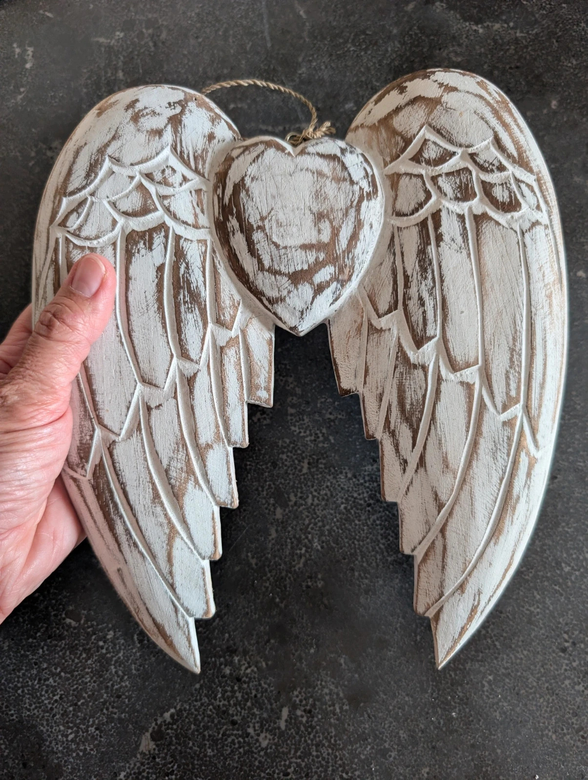 Paire d'ailes d'ange avec coeur en bois blanchi – Autre 4
