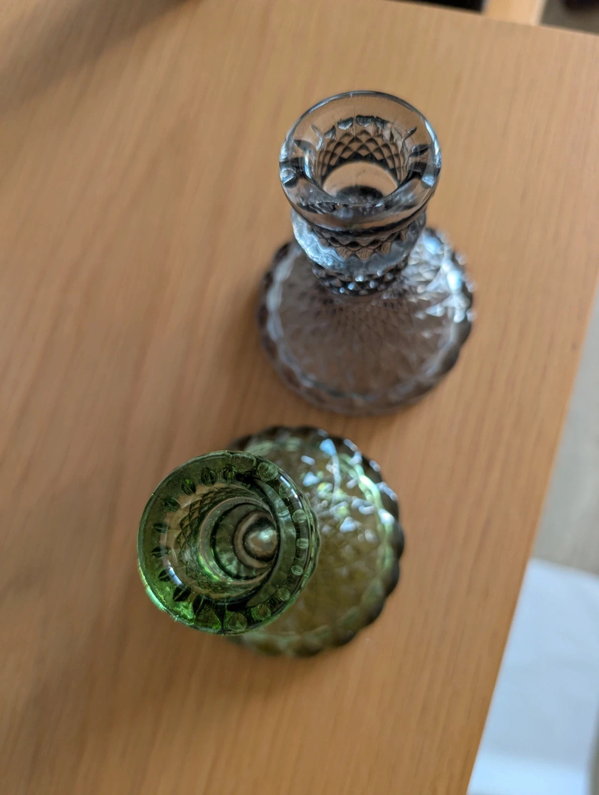 Paire de bougeoirs en verre style vintage – Autre 2