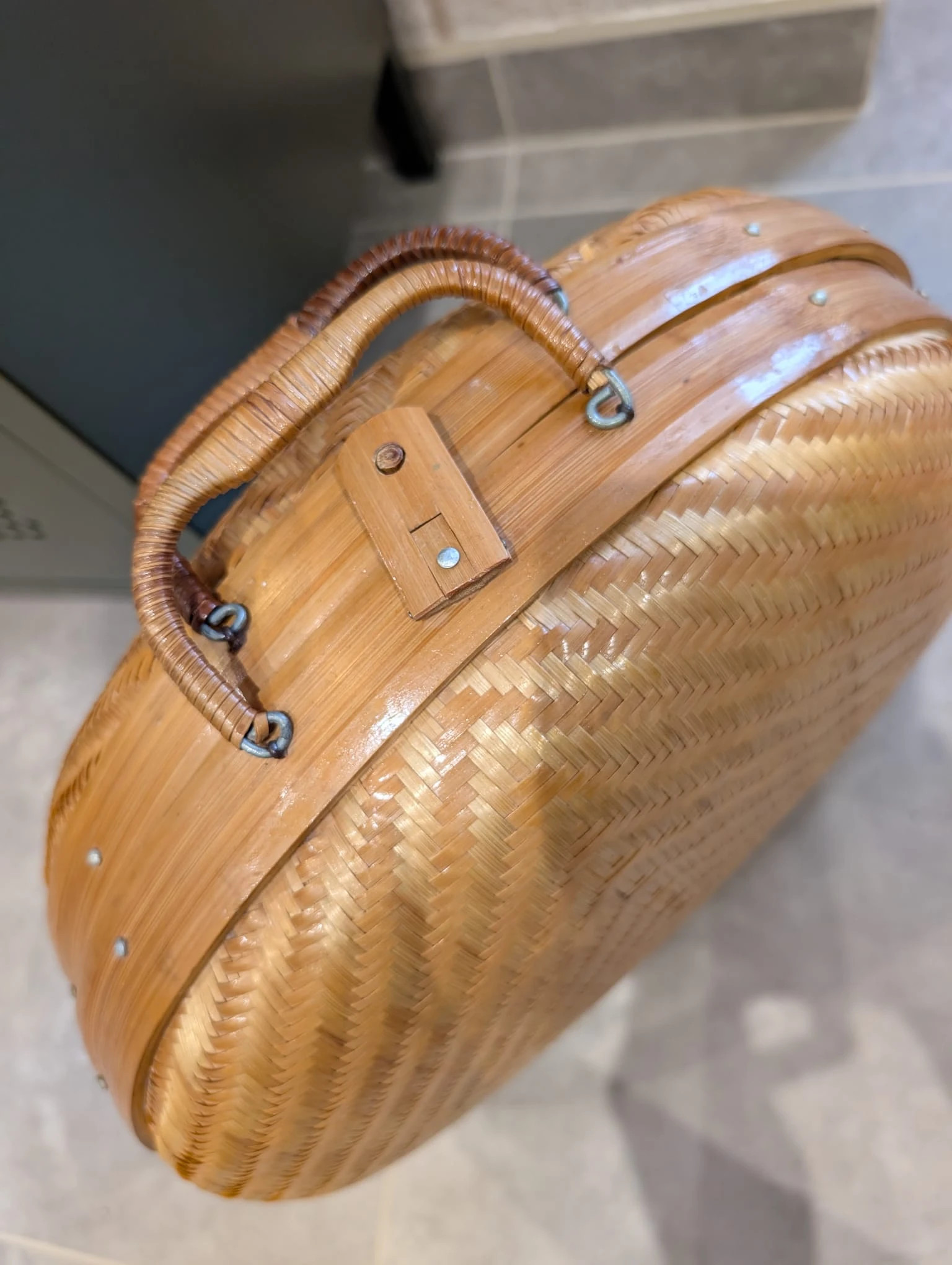 Vanity vintage en rotin – Vintage 3