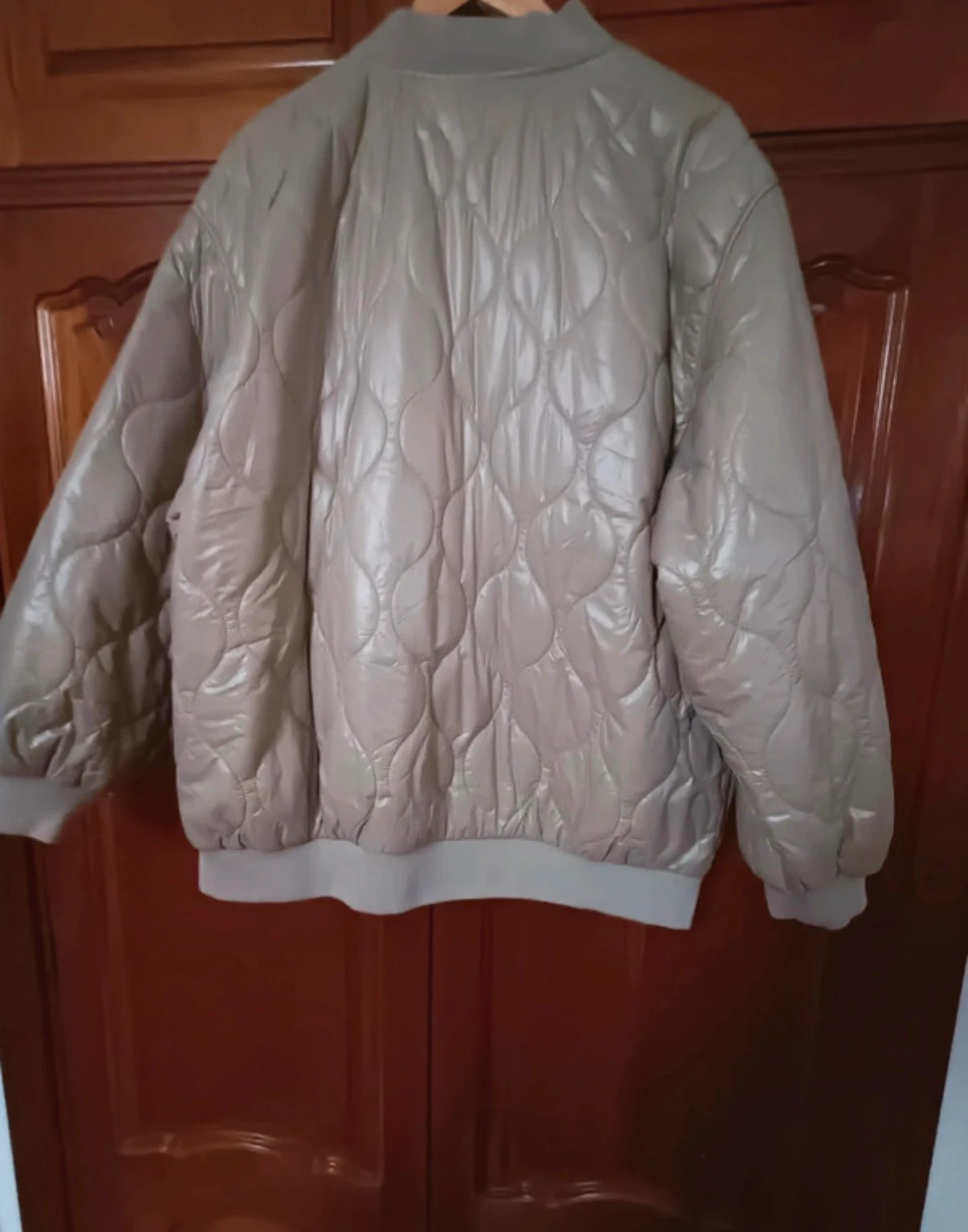 Chaqueta acolchada ligera beige bomber oversize h&m veste matelassée v15 – H&M – taille XL / 42 / 14 5