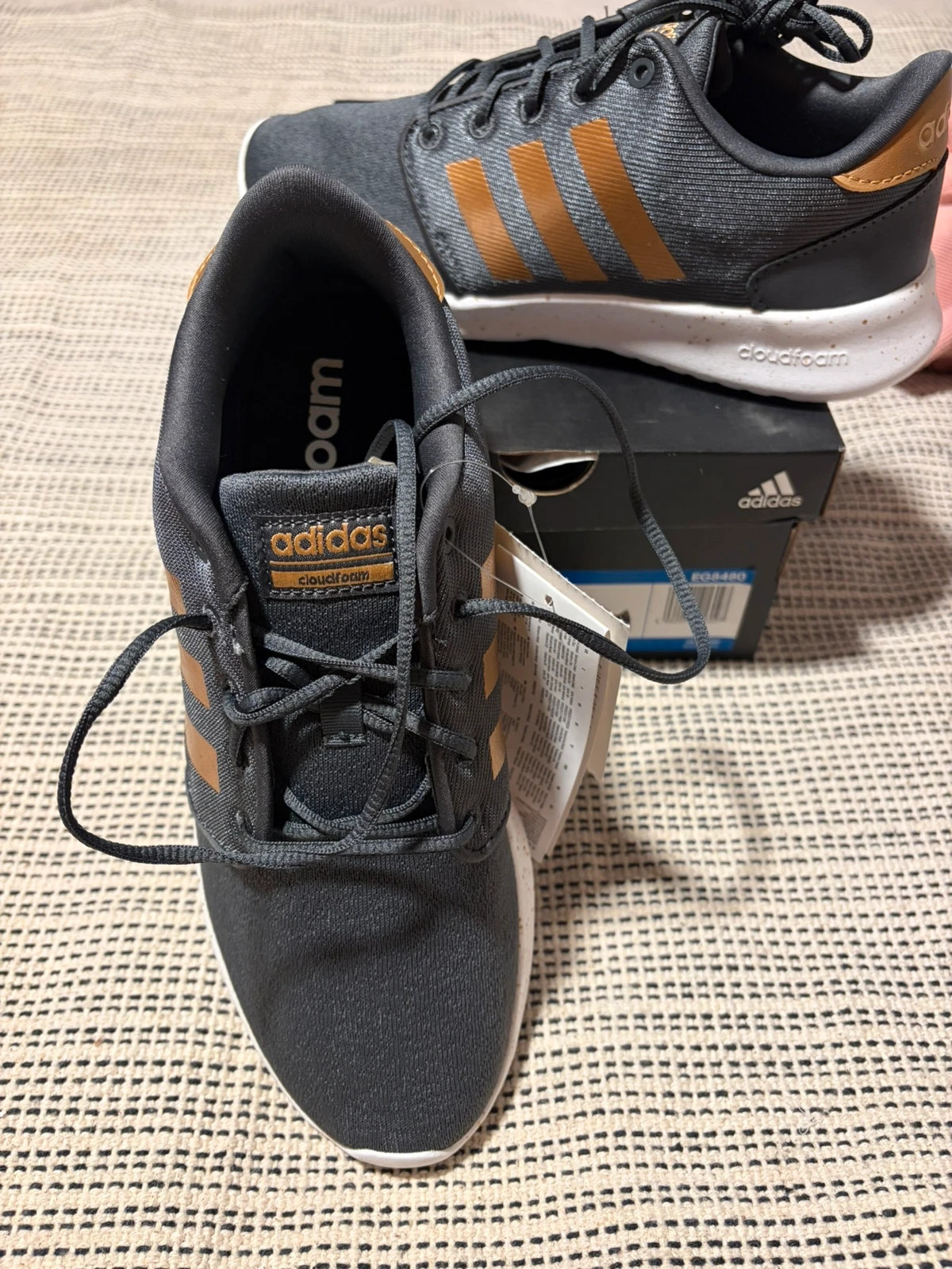 Zapatillas adidas QT Racer mujer gris y dorado talla 39 1/3 – adidas – taille 39.5 4