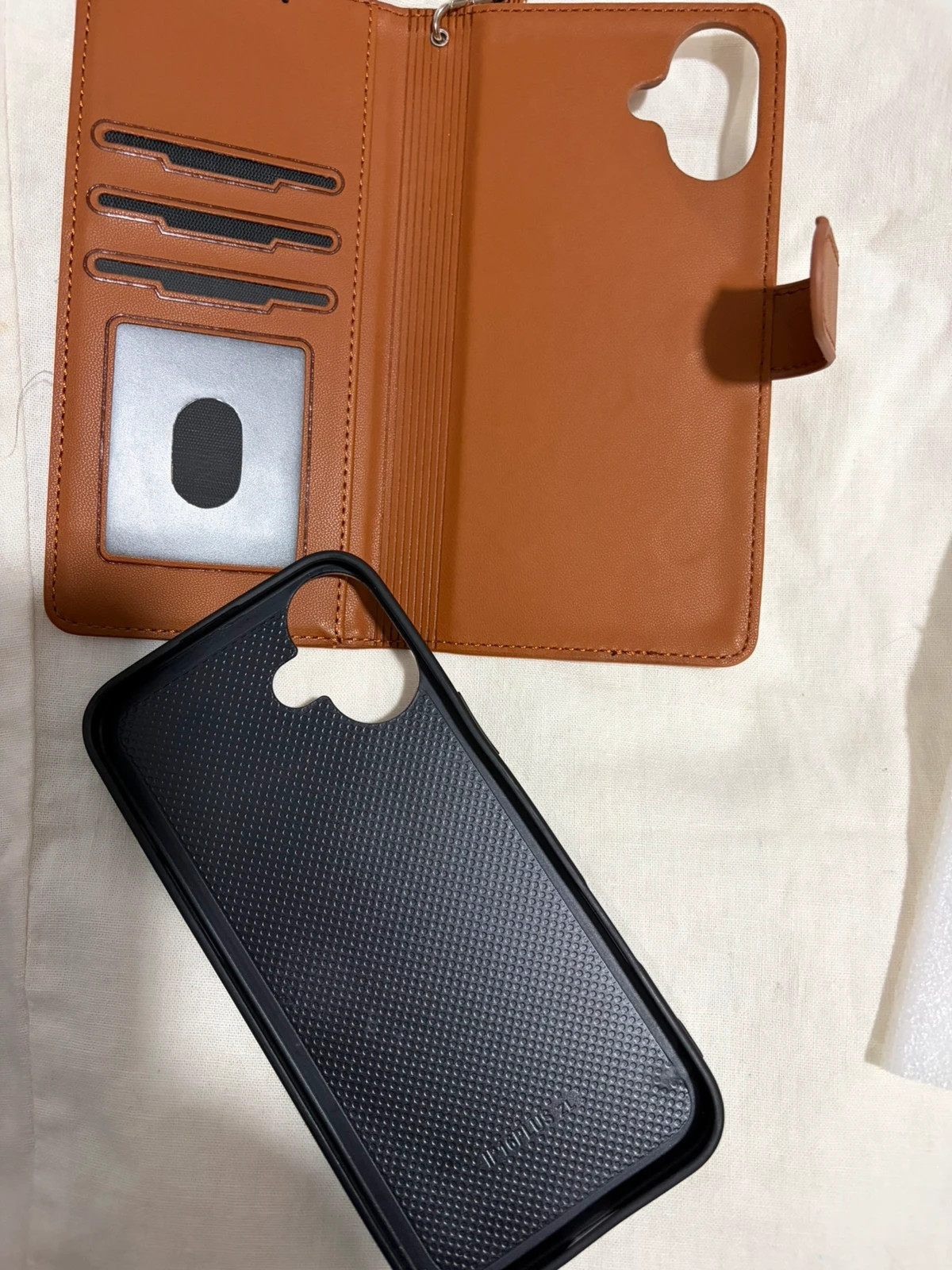 funda iphone 16 plus magnética desmontable piel marron tarjetero – Local 5