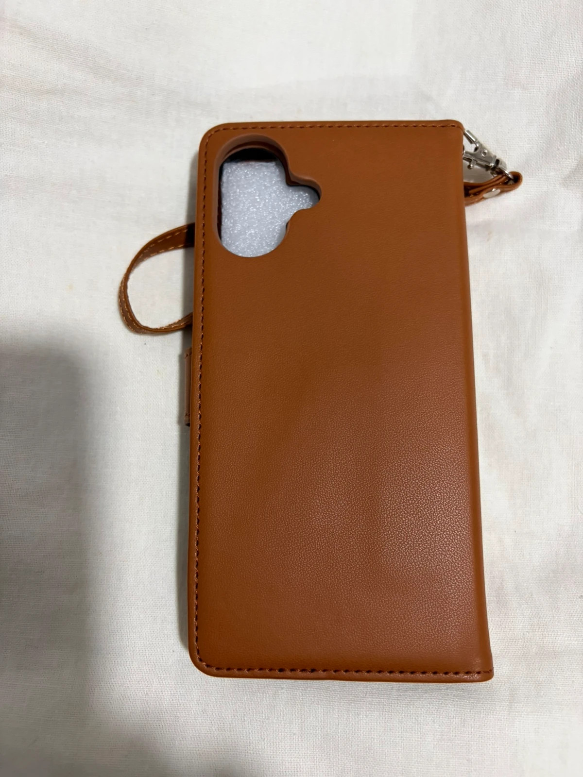 funda iphone 16 plus magnética desmontable piel marron tarjetero – Local 2