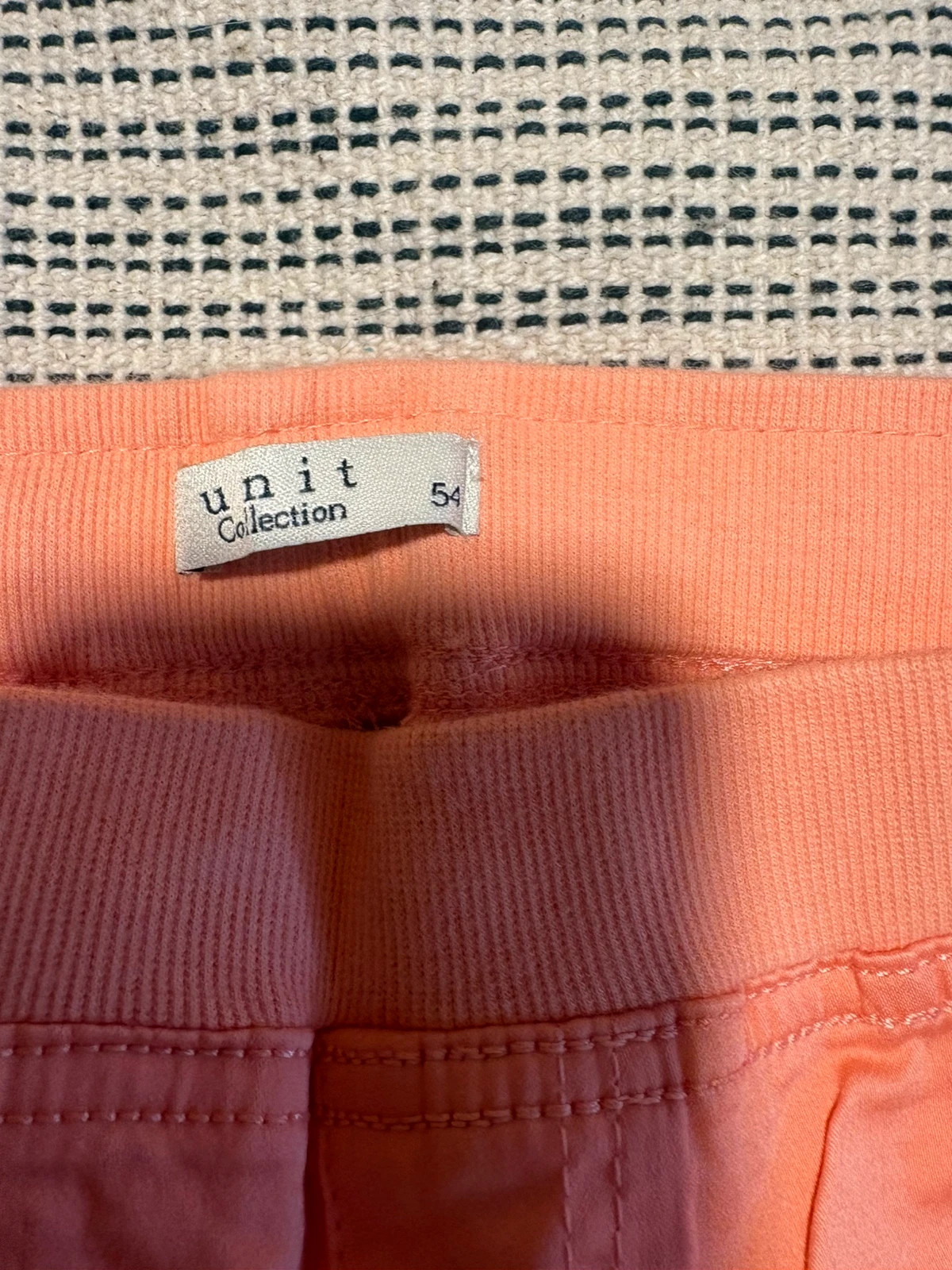 Pantalón pirata corsario corto con cintura elástica cómoda y cordón de ajuste. Talla grande 54 – Unit – taille 7XL / 54 / 26 3