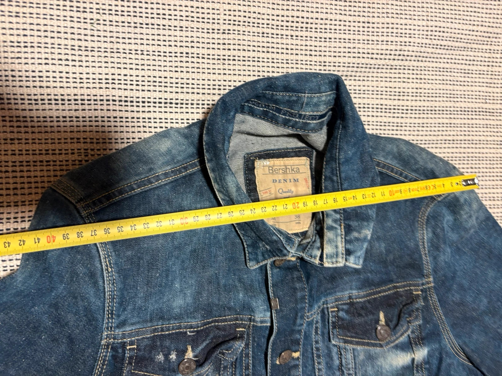 chaqueta vaquera bershka M 38 denim vestebazante distressed vintage jacket spijkerjas vestspijker – Bershka – taille M 5