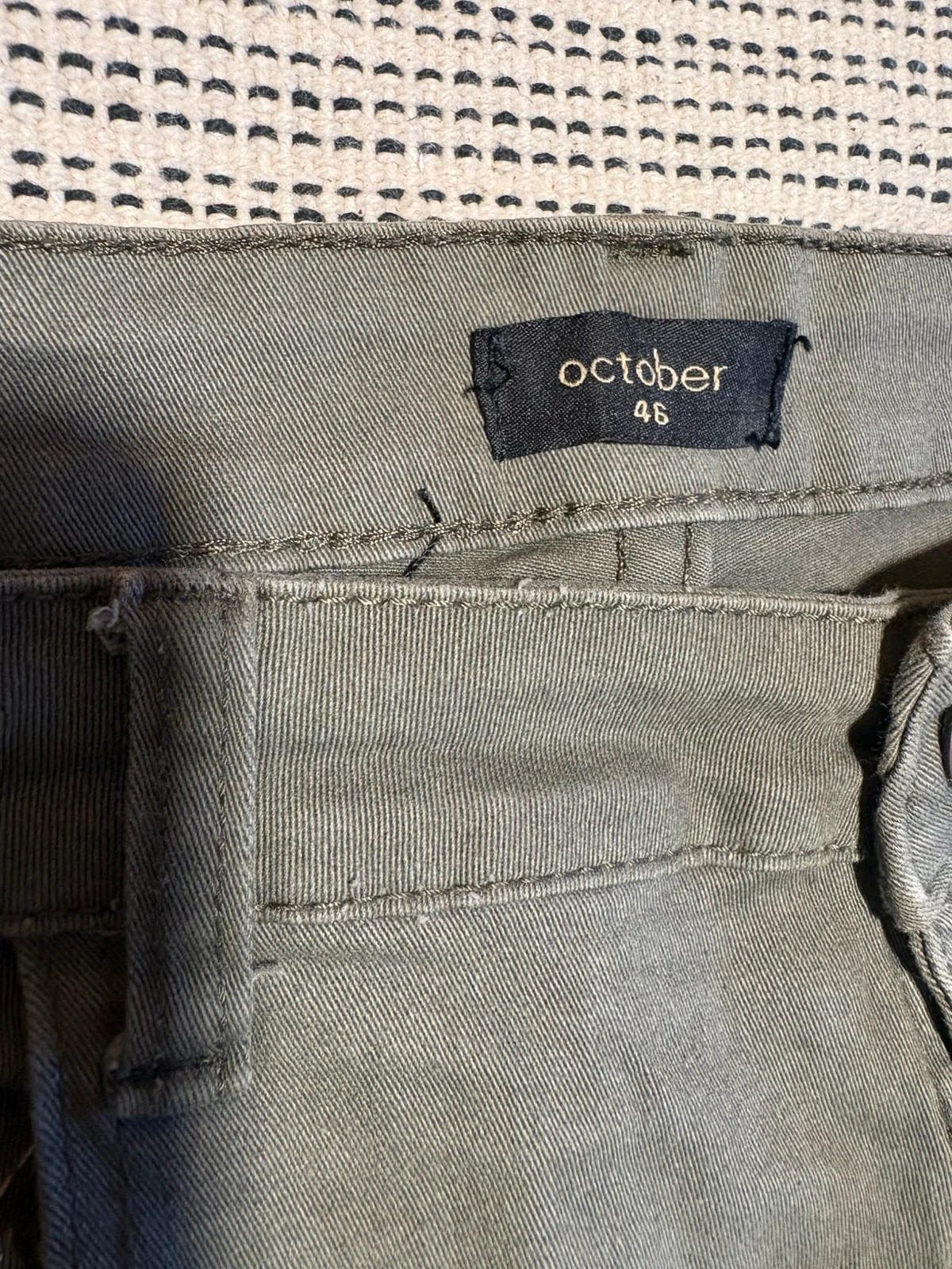 Pantalón verde caqui October talla 46 / Pantalon khaki taille XXL – october – taille XXXL / 46 / 18 4