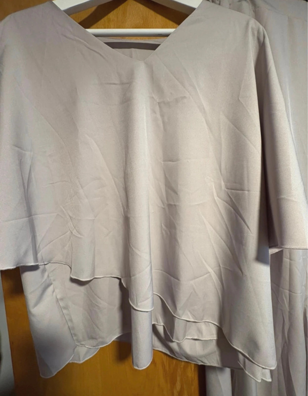 conjunto elegante 2 piezas blusa y pantalon fluido beige topo xl ensemble chic beige taupe xl set – Local – taille XL / 42 / 14 2
