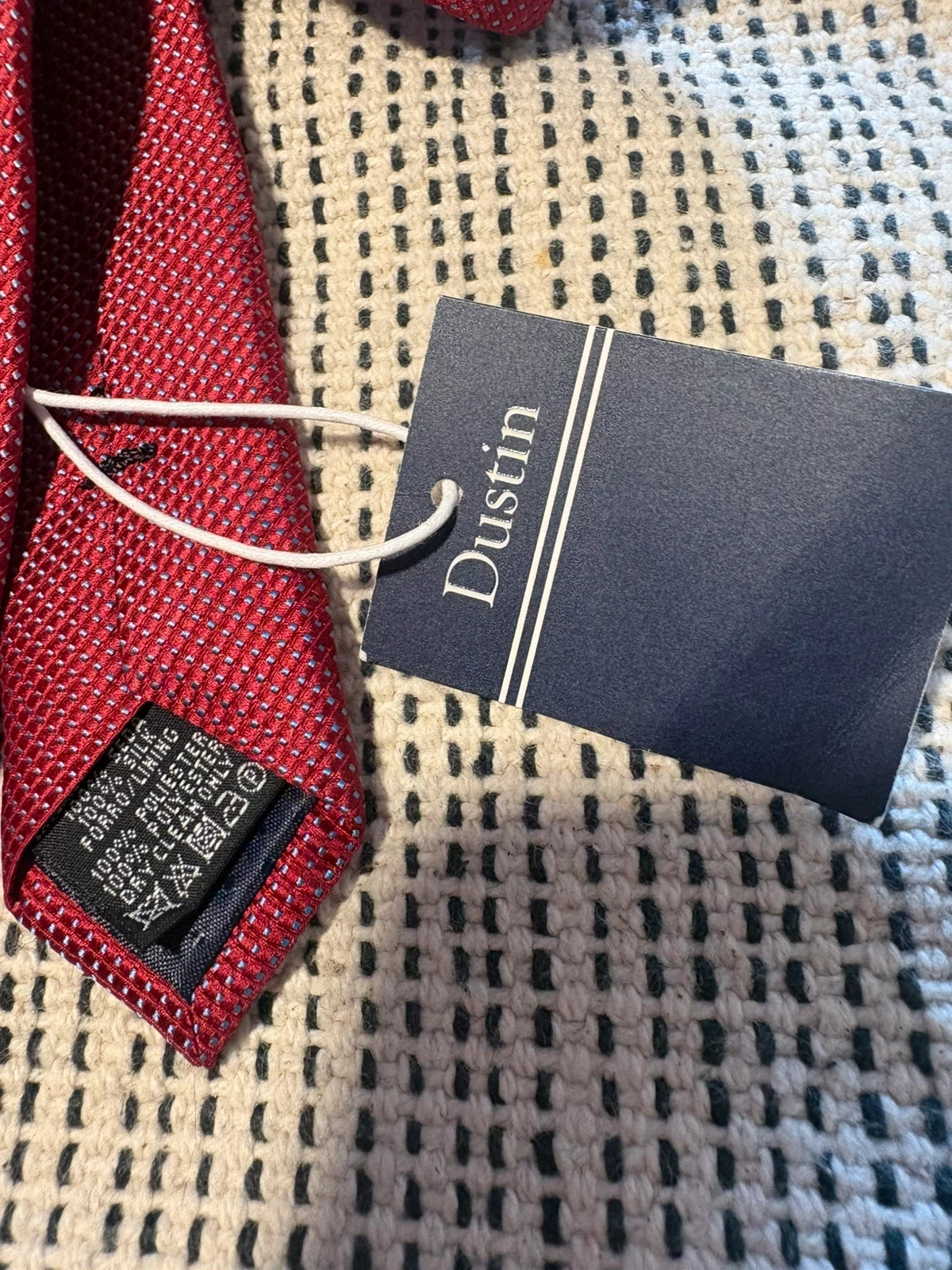 *corbata dustin el corte ingles 100% seda roja puntos nueva – Dustin 2