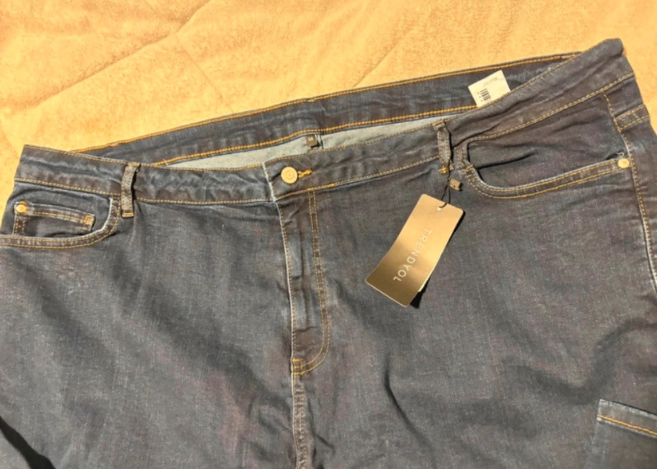 Pantalón vaquero Trendyol T. 54 / 7XL azul oscuro nuevo – Trendyol – taille 7XL / 54 / 26 4