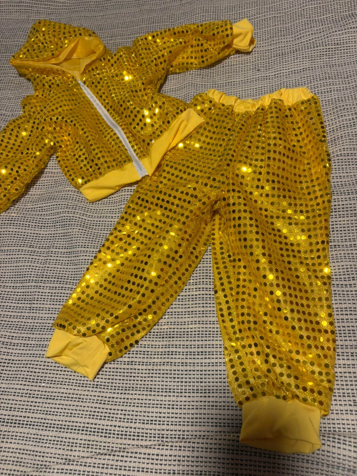 *Conjunto Lentejuelas Amarillo Fiesta / Disfraz Baile Carnaval 3/4 años (D) – Local – taille 3 ans / 98 cm 2
