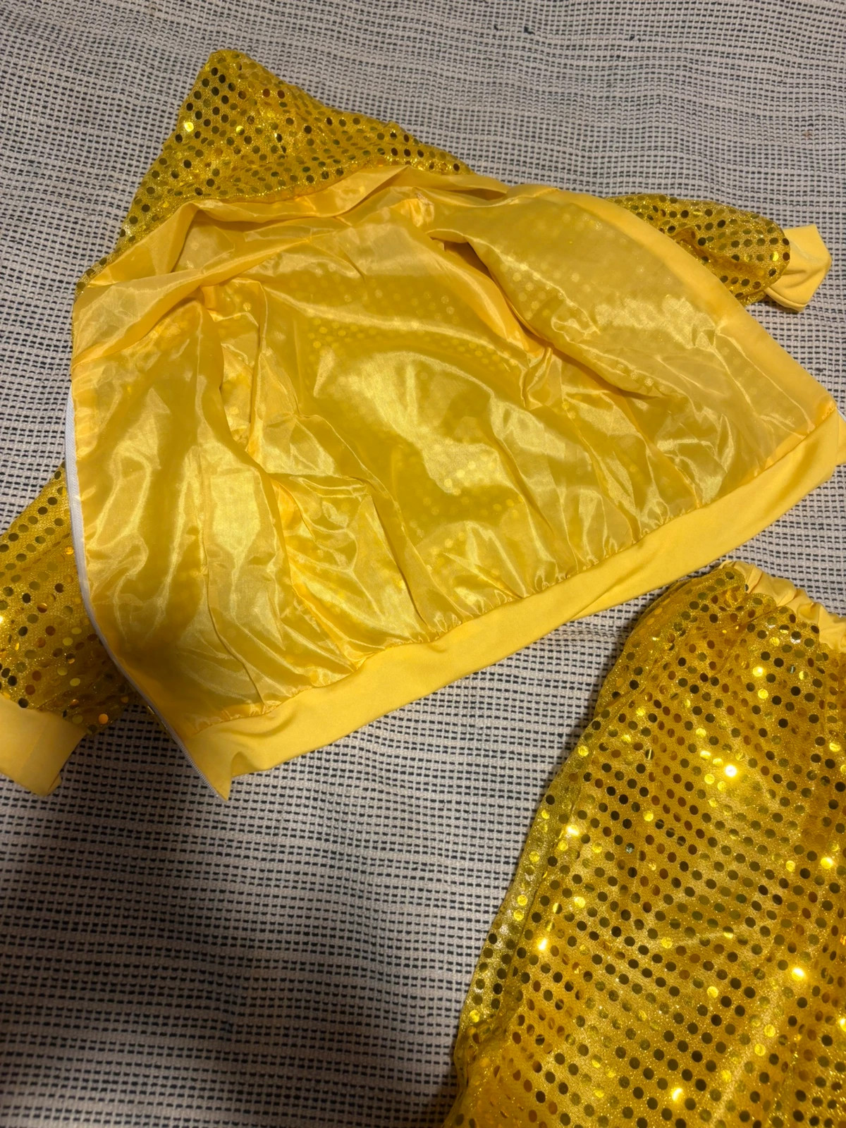 *Conjunto Lentejuelas Amarillo Fiesta / Disfraz Baile Carnaval 3/4 años (D) – Local – taille 3 ans / 98 cm 5