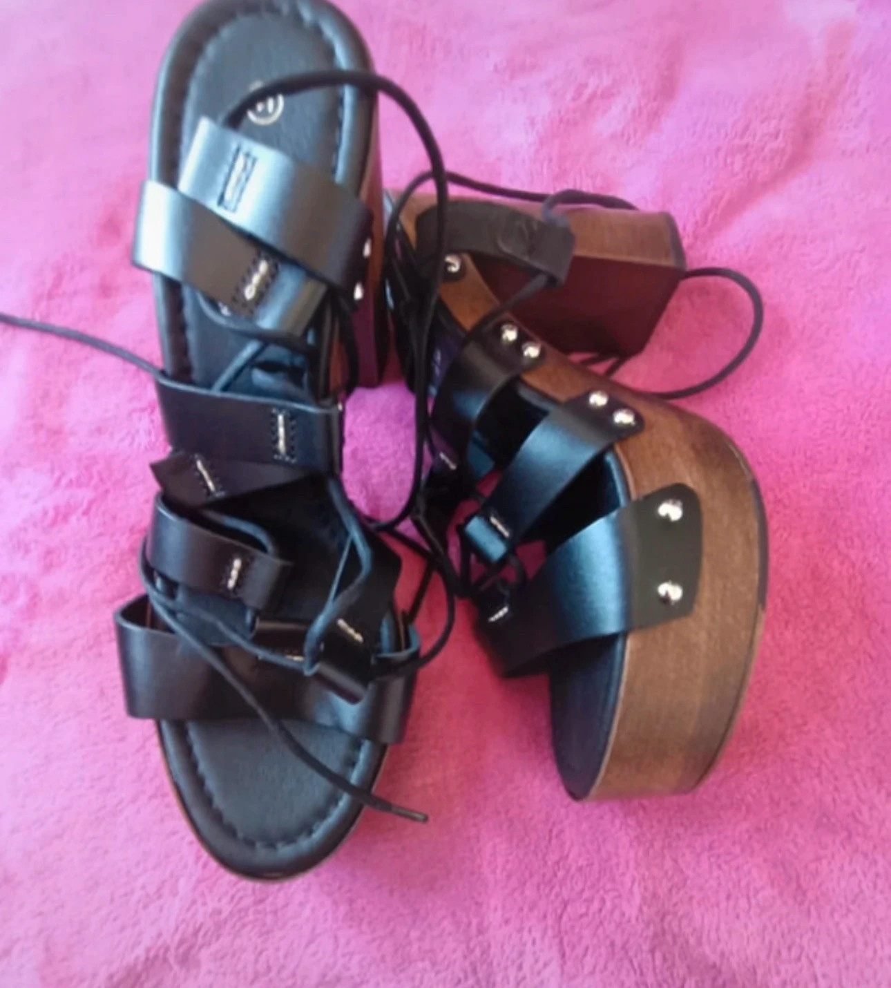 Sandalias plataforma madera Fórmula Joven 41 negras tachuelas – Fórmula Joven – taille 41 2