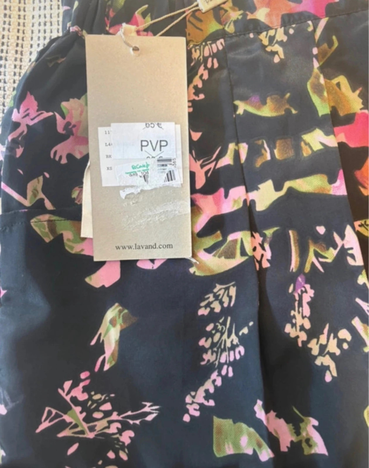 Falda corta Lavand XS nueva flores / Jupe fleurs / Skirt – Lavand – taille XS / 34 / 6 5