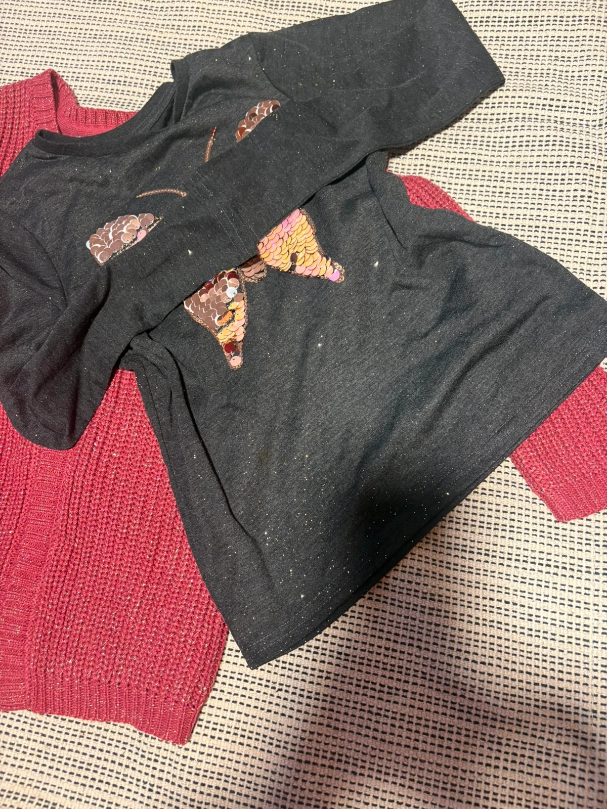 Conjunto Suéter rosa fucsia y camiseta gris oscuro de manga larga talla 9-10 años (amoi.c) – Primark – taille 9 ans / 134 cm 4