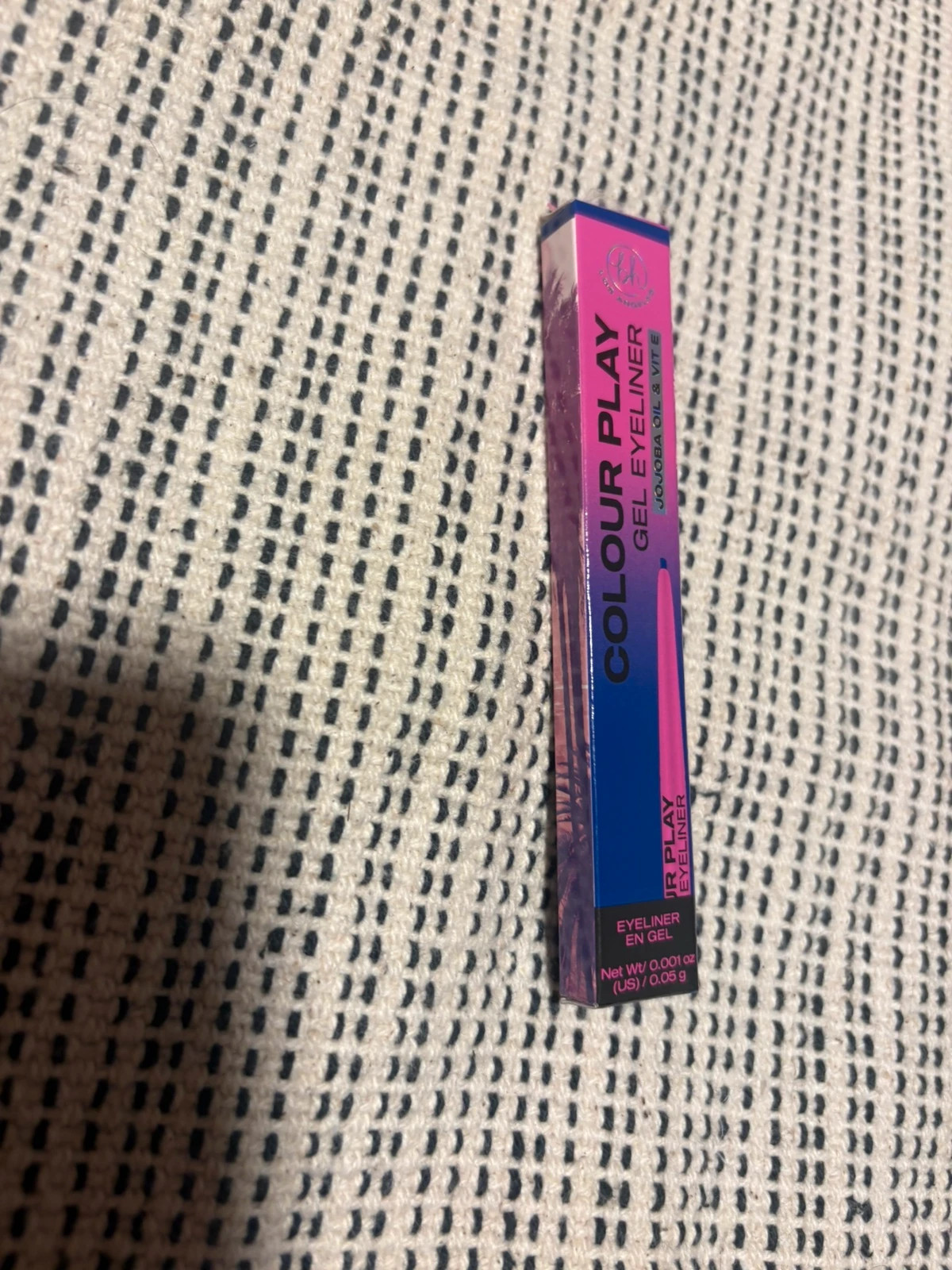 delineador es el BH Cosmetics Colour Play Gel Eyeliner – BH Cosmetics