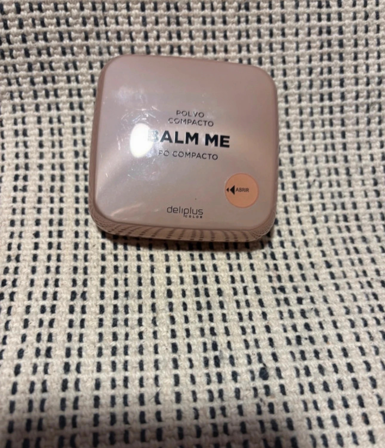 polvo compacto Balm Me de la marca Deliplus de Mercadona