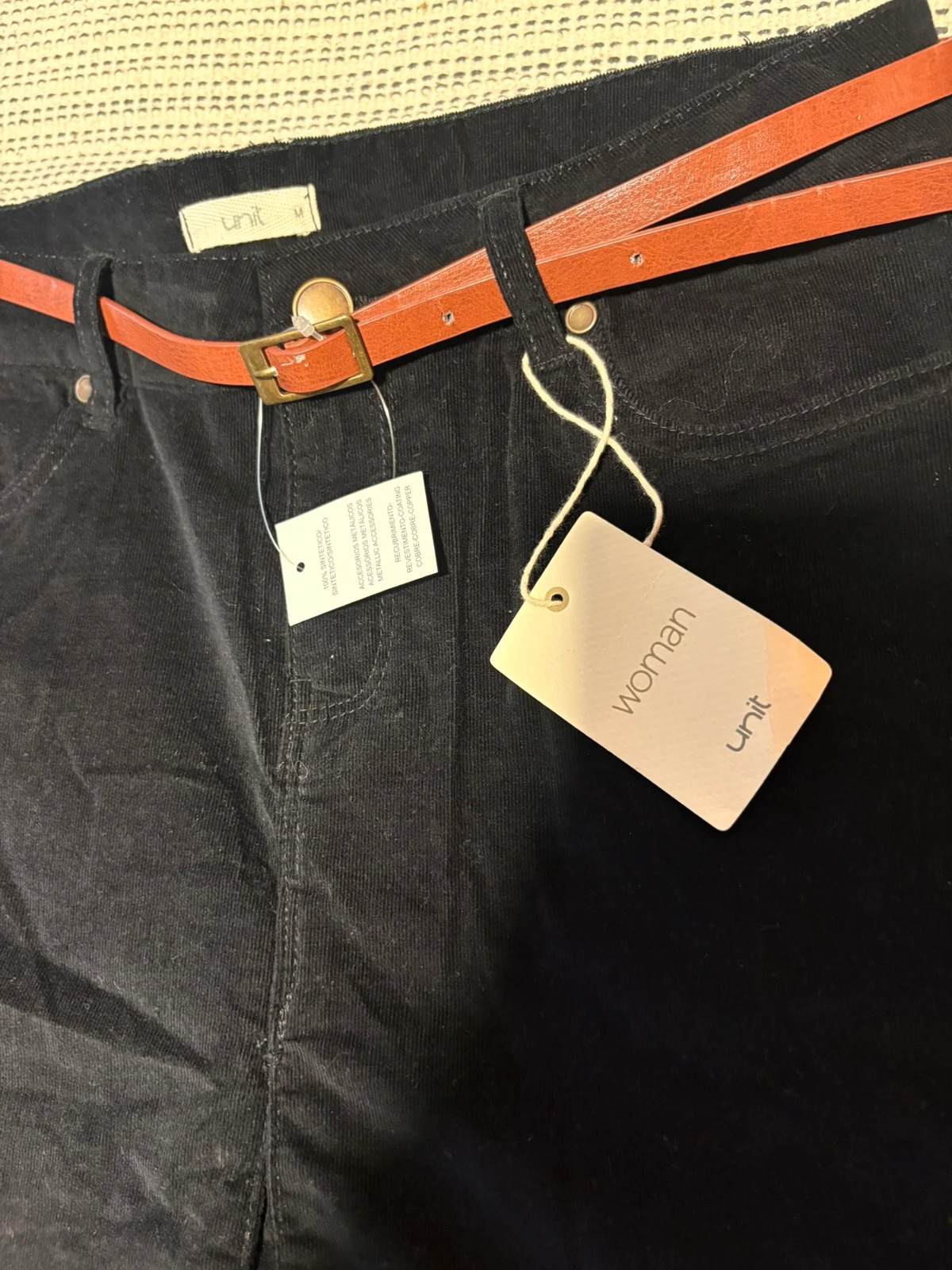Falda negra de Unit en pana talla M – Unit – taille M / 38 / 10 3
