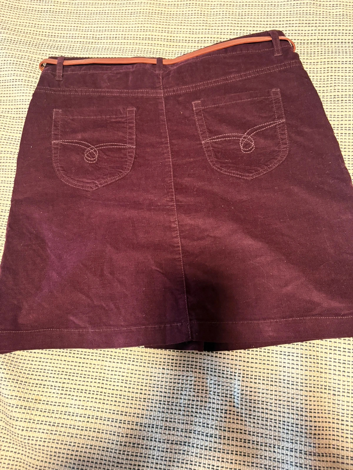 Falda burdeos de Unit en pana talla L – Unit – taille L / 40 / 12 5