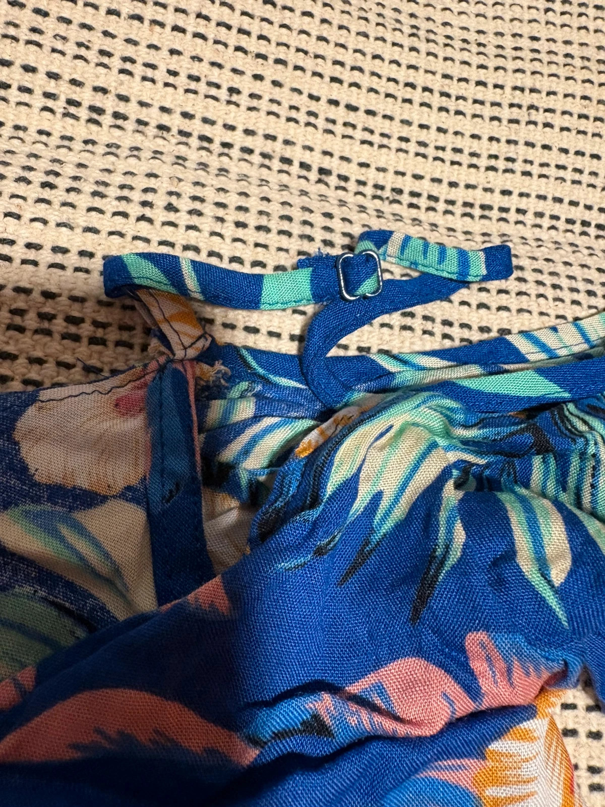 blusa hombros descubiertos escote bardot con estampado tropical talla M – Sfera – taille M / 38 / 10 4
