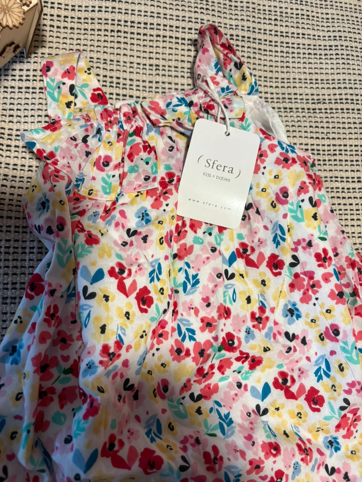 vestido de bebé talla 18-24 meses marca Sfera estampado floral – Sfera – taille 18-24 mois / 86 cm 2