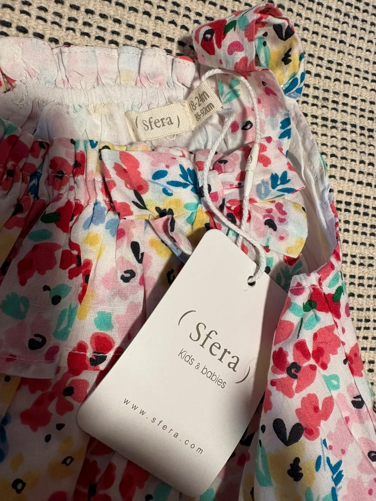 vestido de bebé talla 18-24 meses marca Sfera estampado floral – Sfera – taille 18-24 mois / 86 cm 3