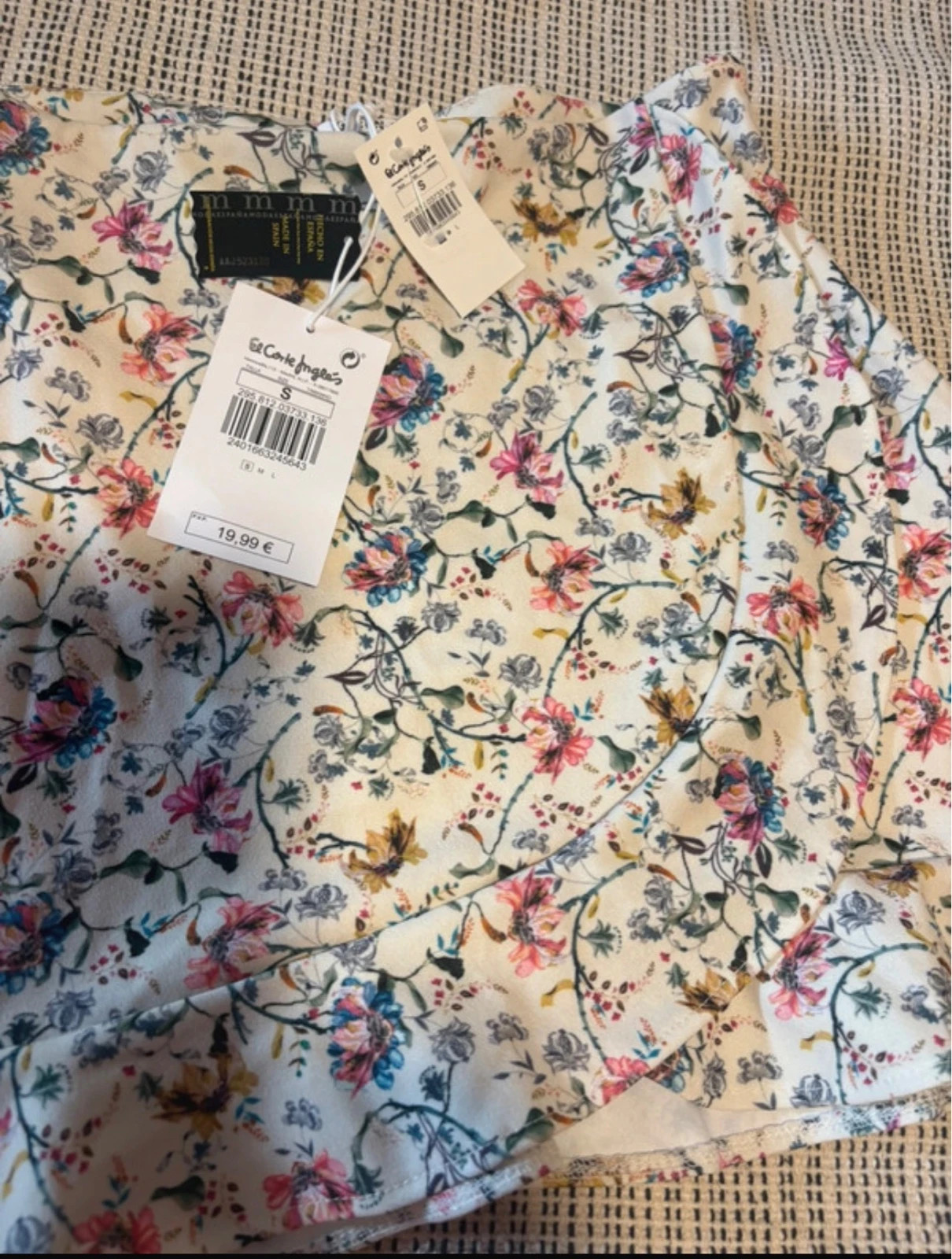 Falda mini con corte cruzado delantero y estampado floral – Green Coast – taille S / 36 / 8 2