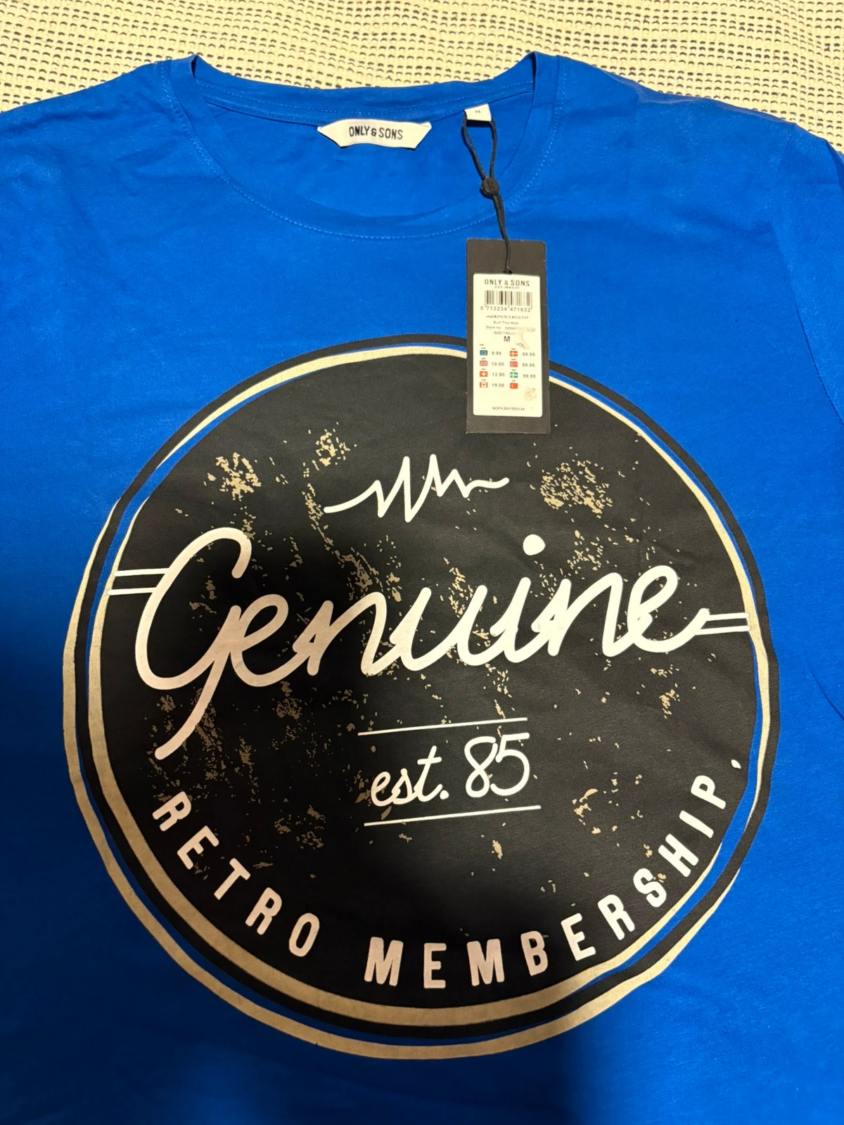 camiseta azul only & sons presenta un estampado gráfico circular talla M. – ONLY & SONS – taille M 2