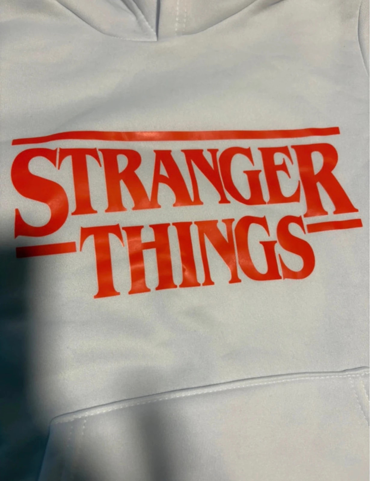 sudadera blanca con capucha de Stranger Things (amoid) – Stranger Things – taille 9 ans / 134 cm 3