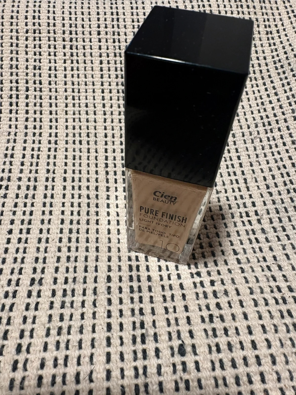 base de maquillaje Cien Beauty Pure Finish en el tono 10 – Cien 3