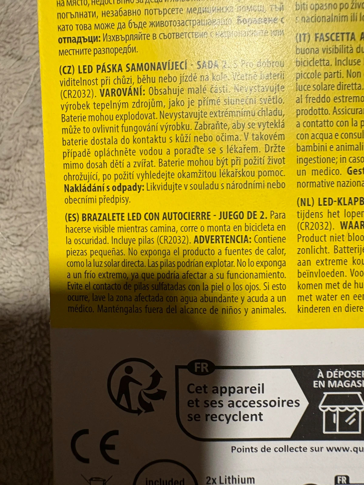 Brazalete autocierre con led para hacerse visible (amoi.act) – physible 3