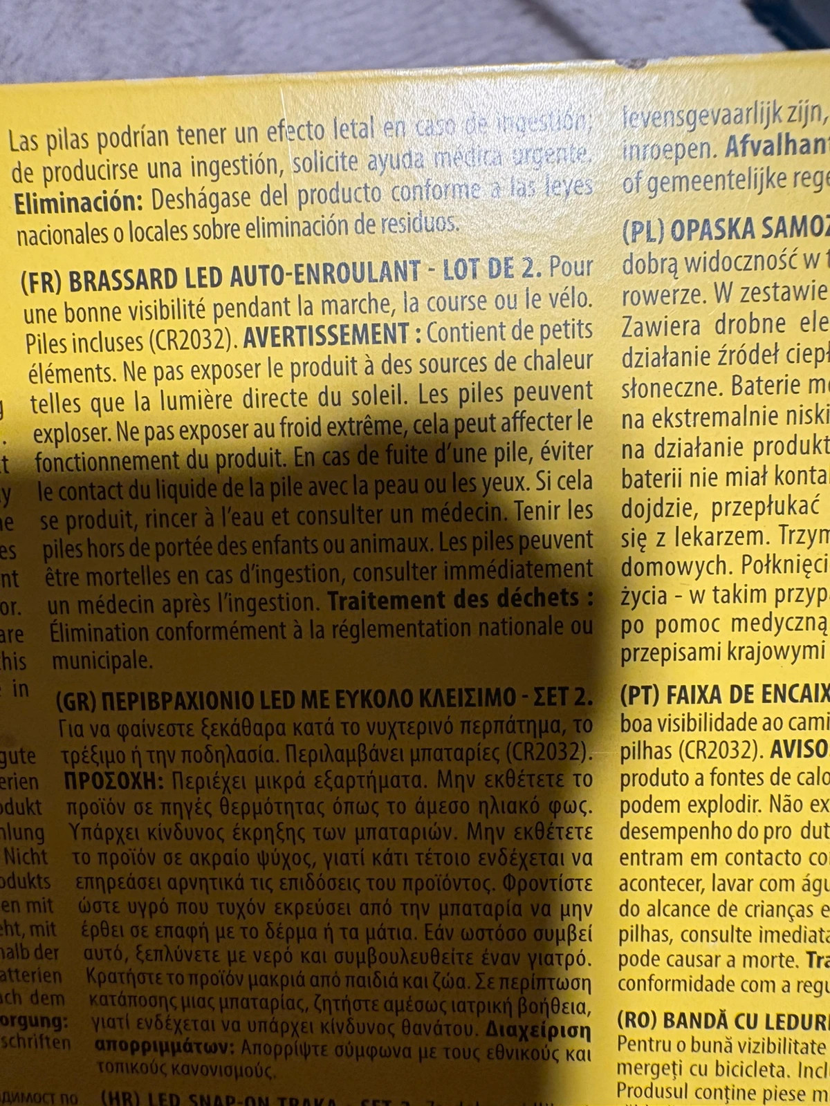 Brazalete autocierre con led para hacerse visible (amoi.act) – physible 4