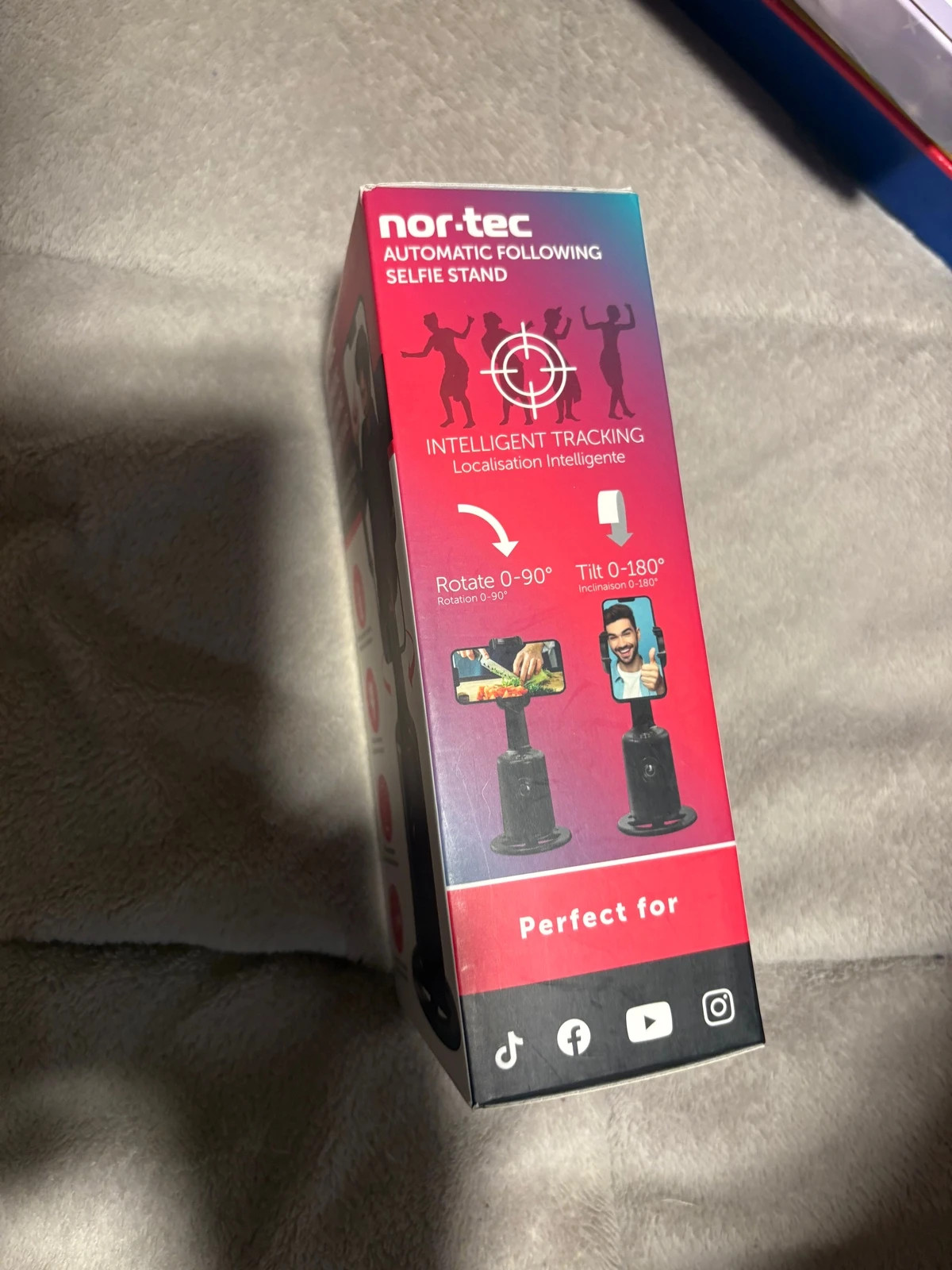 soporte para selfies automático Nor-Tec con seguimiento facial (amoi.act) – Nortec 3