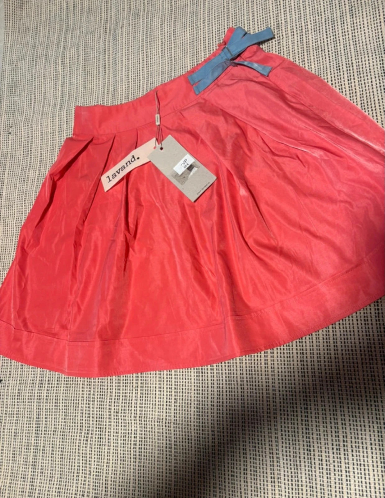 falda corta color rosa coral de la marca Lavand talla M (amoi)