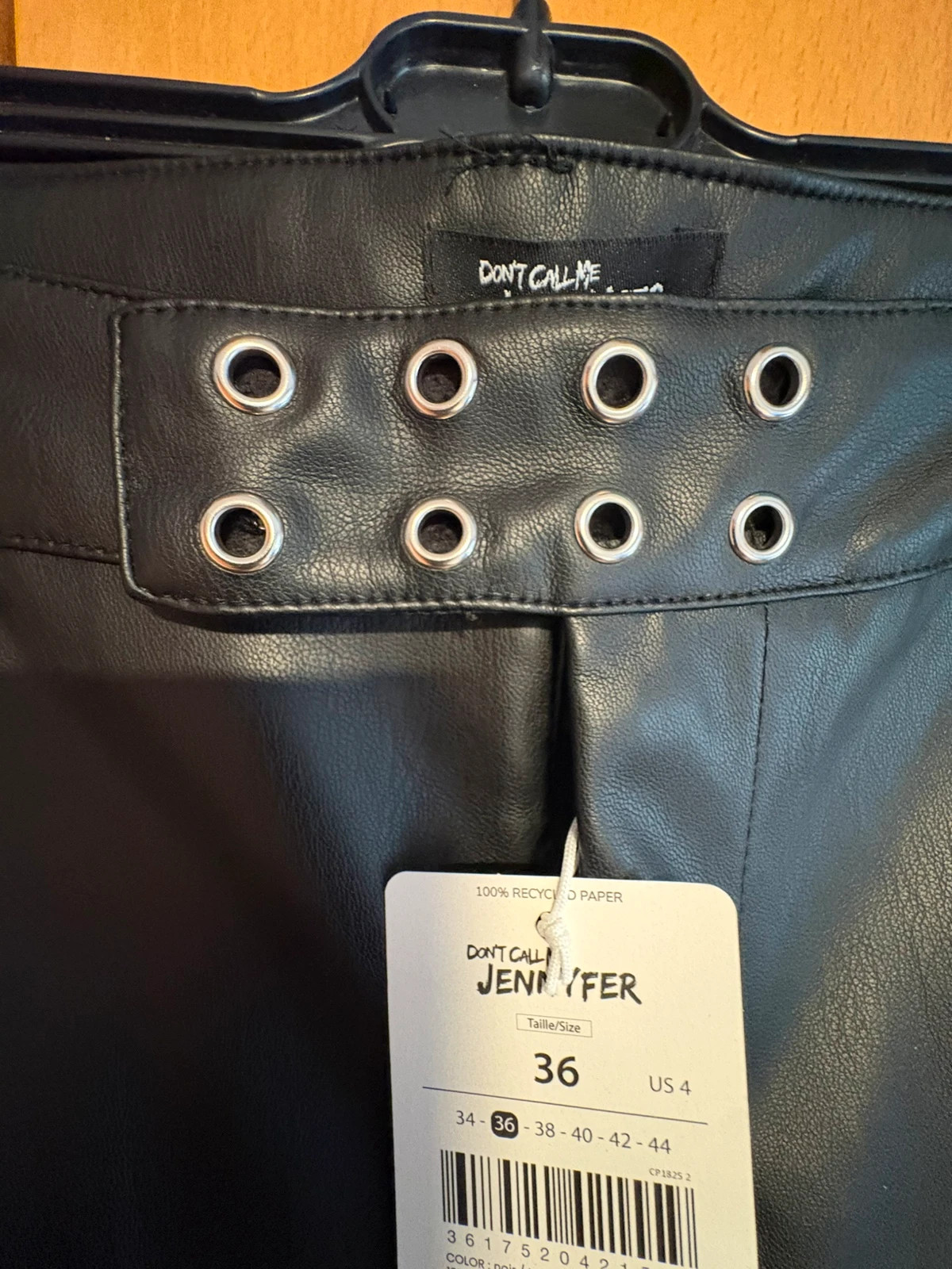 Pantalón efecto piel talla 36 (amoi.d) – Don't Call Me Jennyfer – taille S / 36 / 8 3