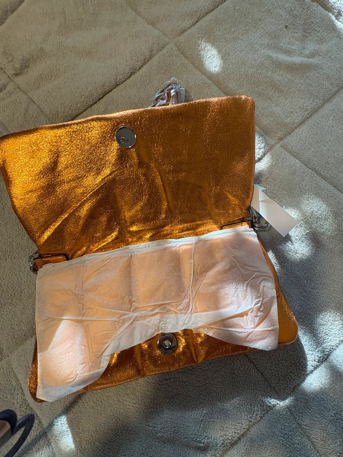 bolso de hombro acolchado metalizado de la marca Topshop (amoih) – Topshop 4
