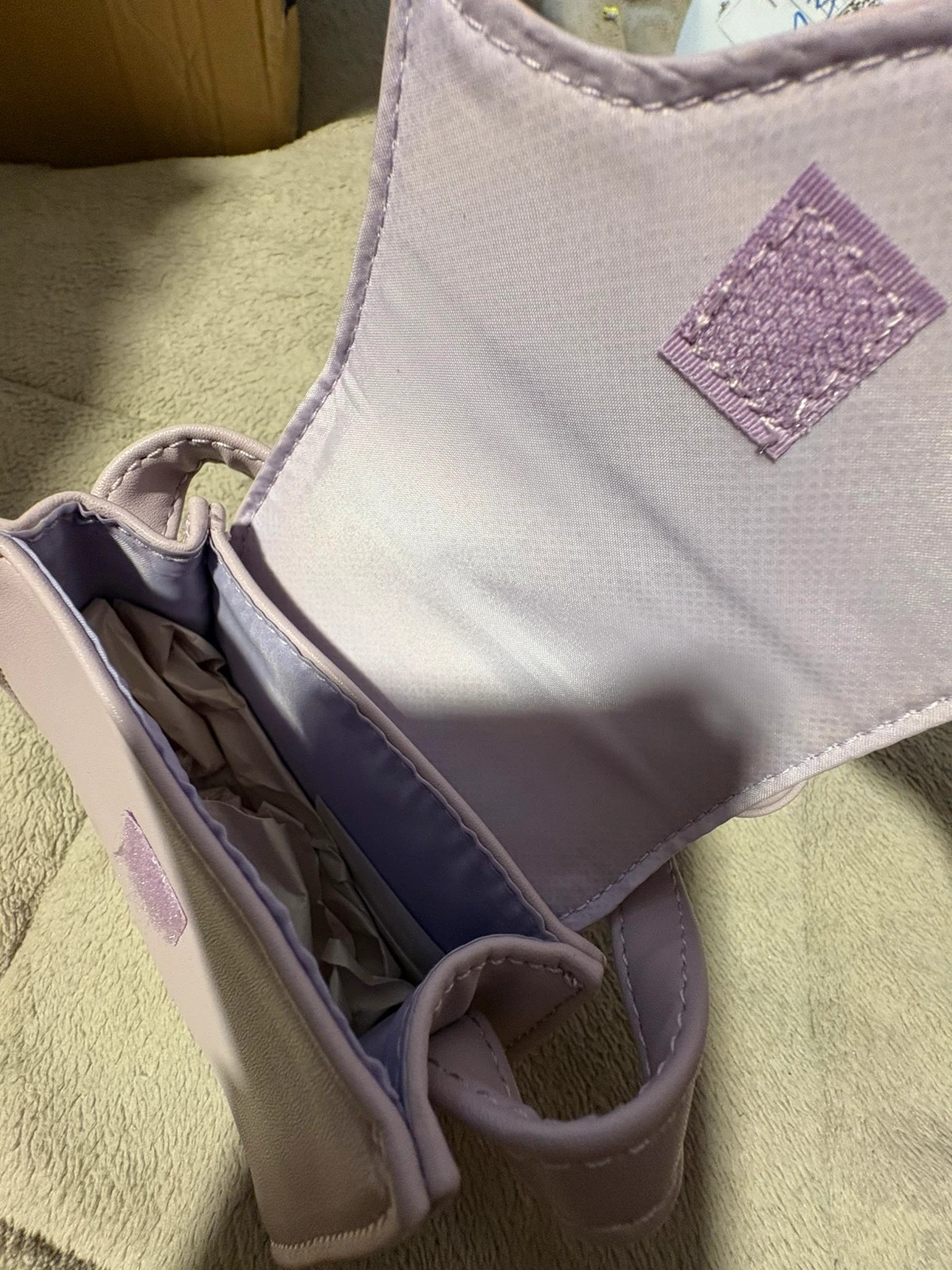 Bolsito lila Gémo con velcro (amoi.c) – Gémo 3