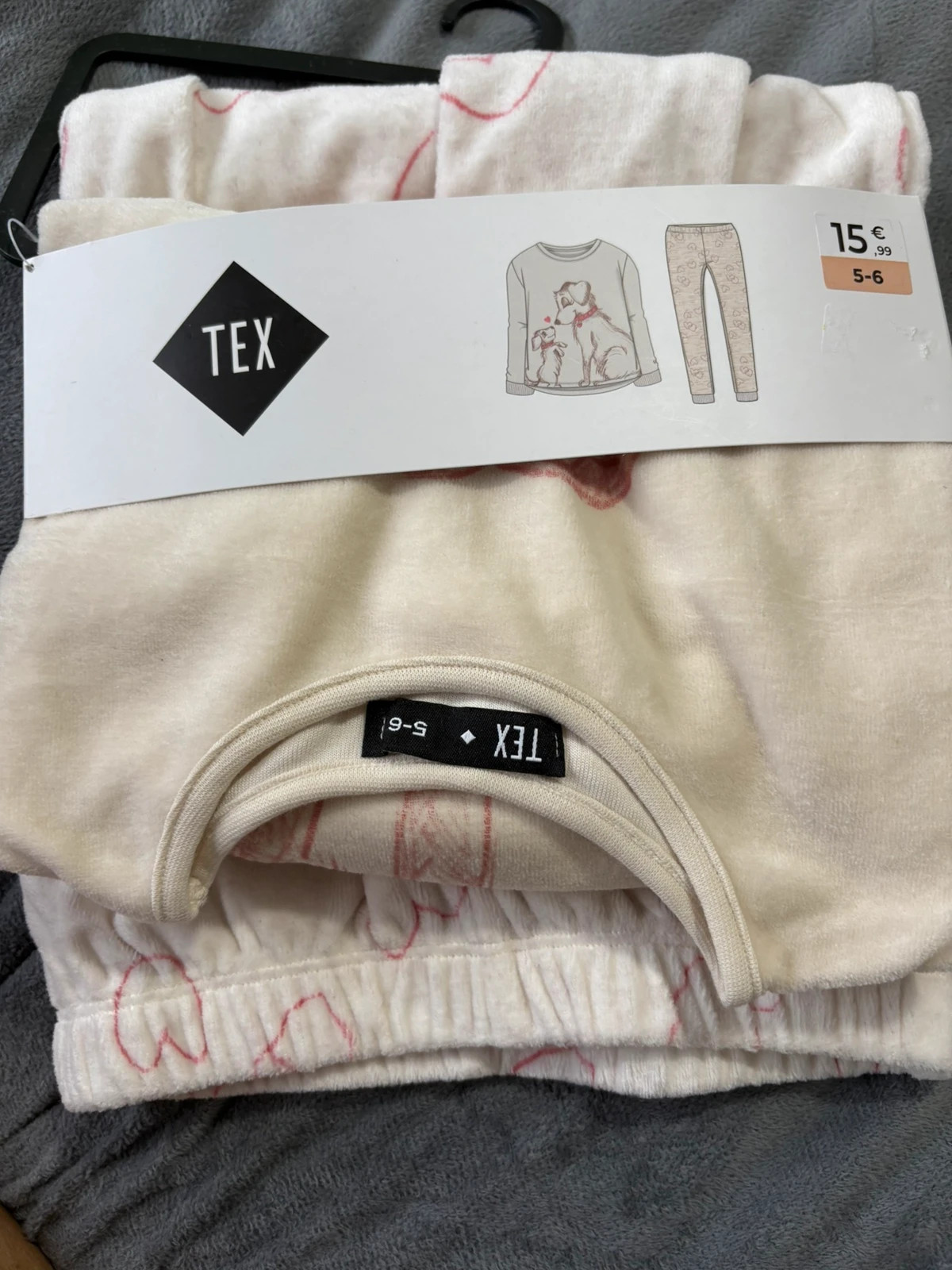 Pijama niña parte de arriba perritos y abajo corazones talla 5-6 años (amoi.b) – TEX – taille 5 ans / 110 cm 2