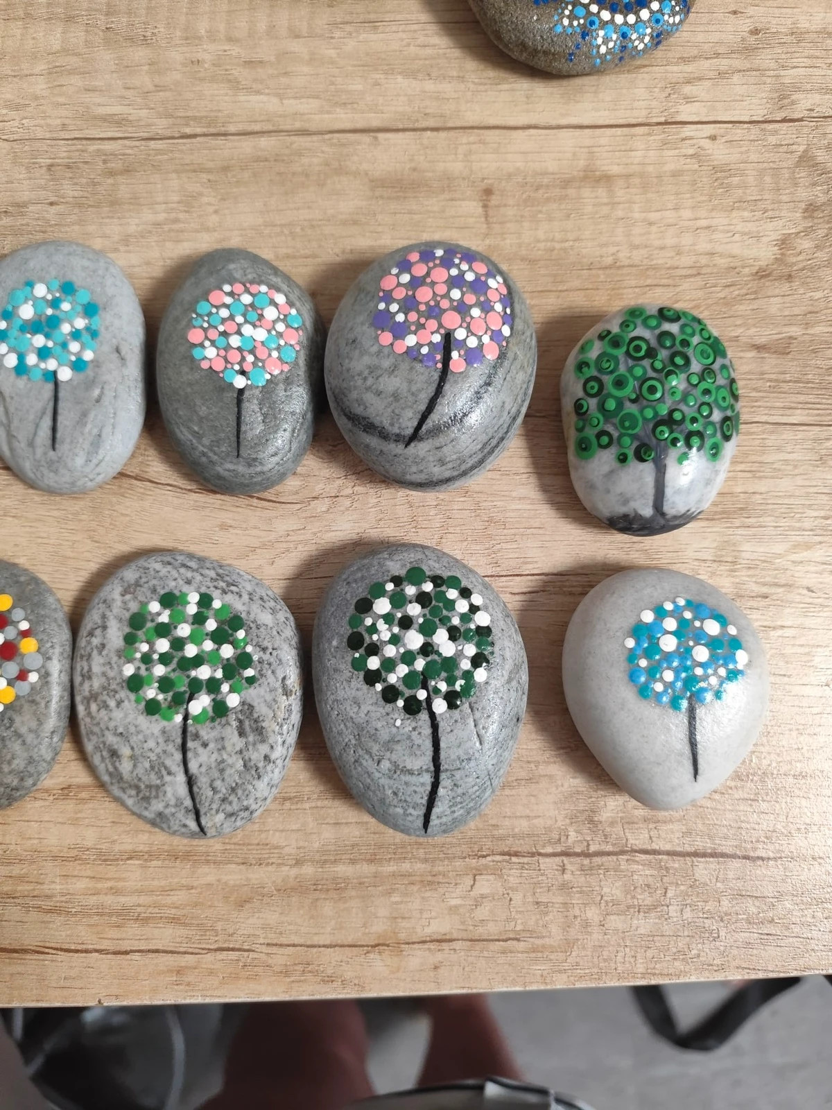 Piedras arbolitos (amoi) – Mano 2