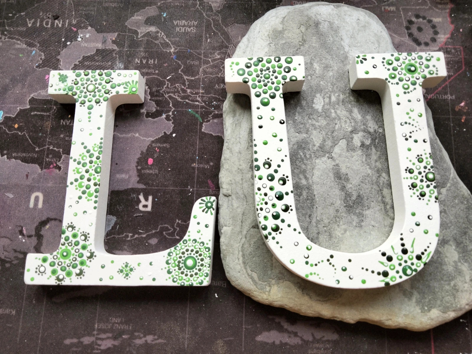 Lettres decorées couleurs et lettre au choix (amoi) – Hecho a Mano 2