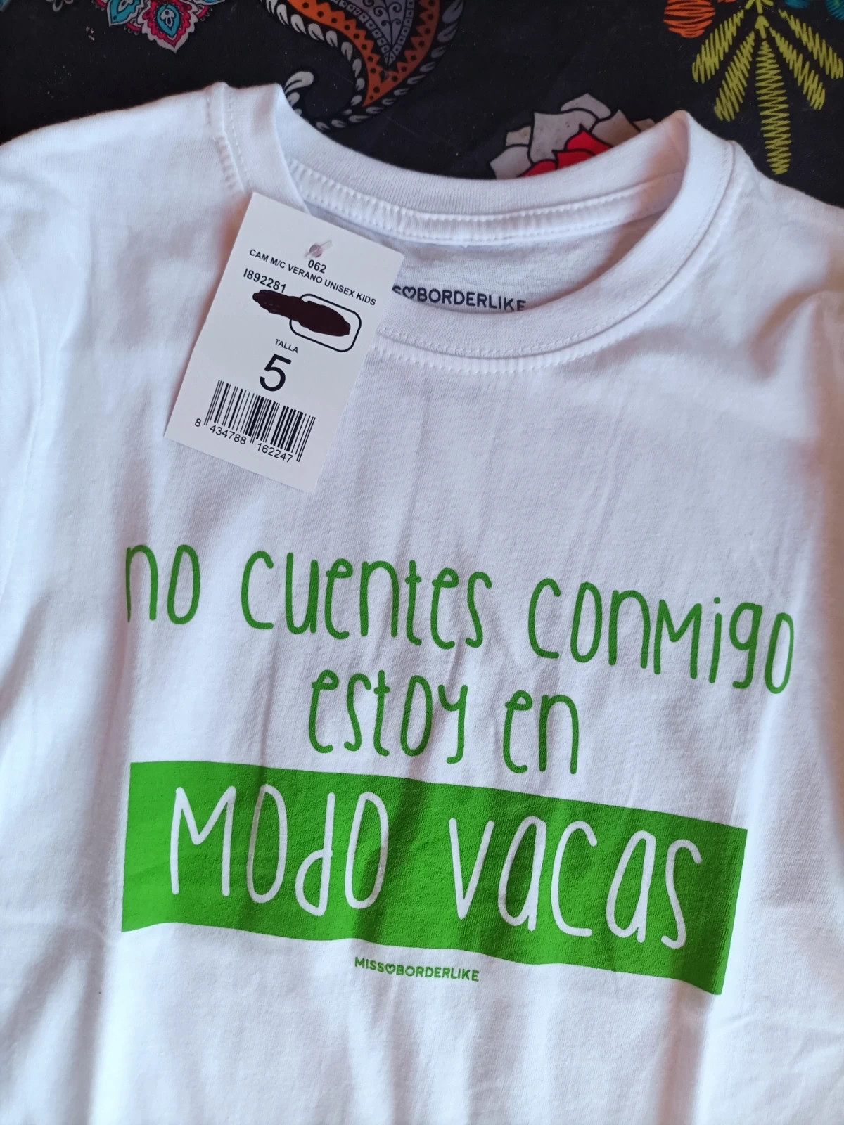 camiseta con mensaje blanca y verde talla 5 años (amsl) – missborderlike carrefour – taille 5 ans / 110 cm 2