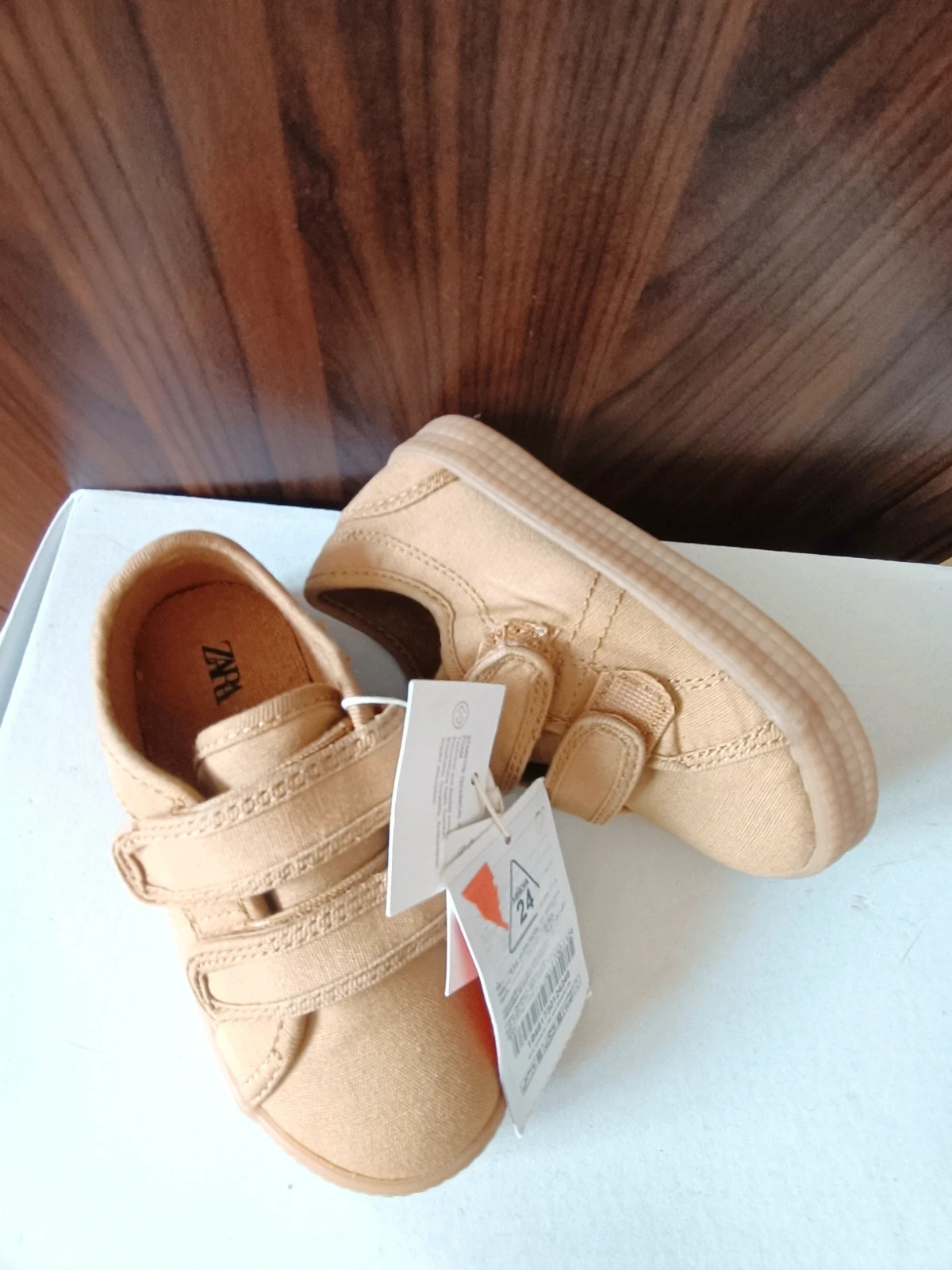 Bambas de Zara talla 24 color marrón clarito (amsl°F) – Zara – taille 24 2