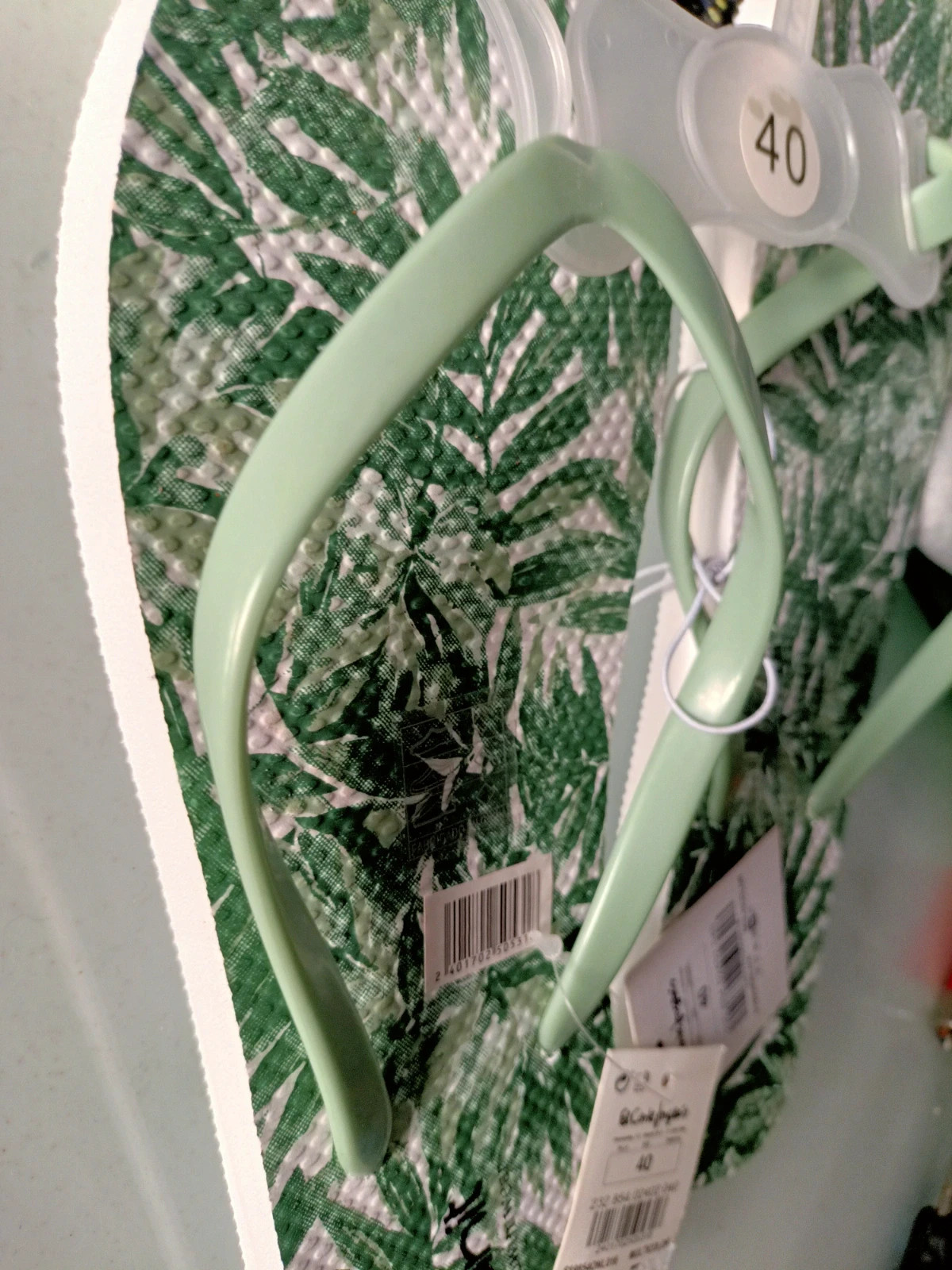 Tong feuilles taille 40 couleur vert et blanc (amsl) – Unit – taille 40 3