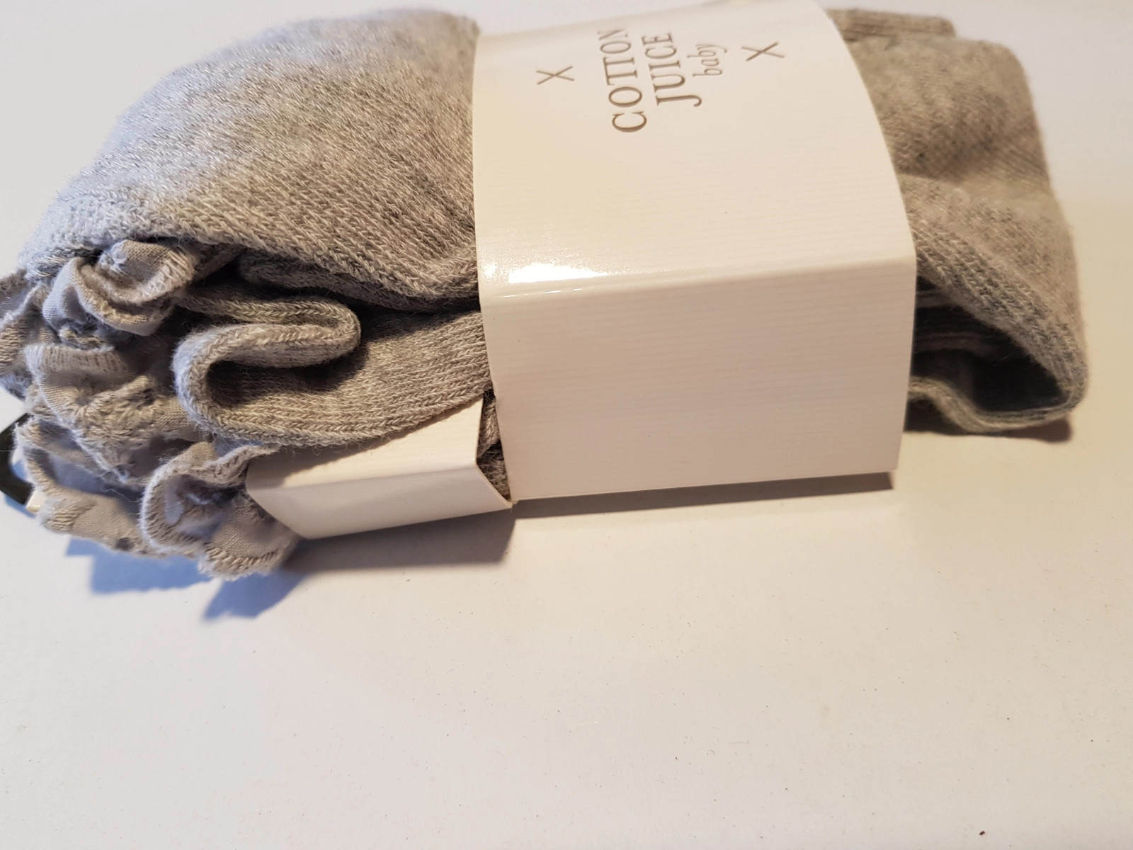 Paire de collants gris avec dentelle derriere taille 3/6 mois (amsl)