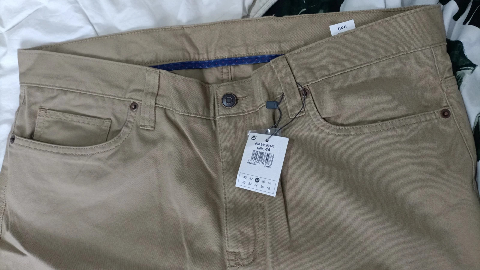 Pantalón talla 44 (amsl)