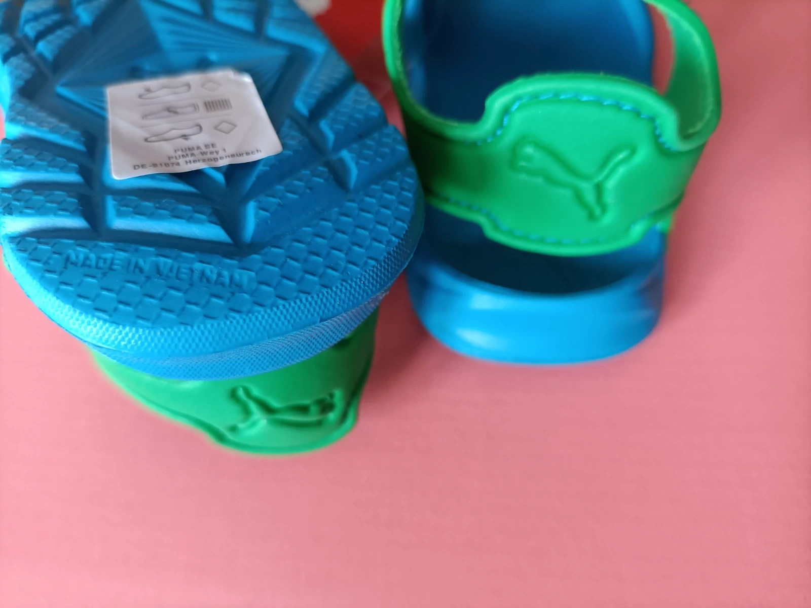 Sandalias Puma Wild Sandal Injex talla 19 azul y verdes muy ligeras (amsl°H) – Puma – taille 19 5