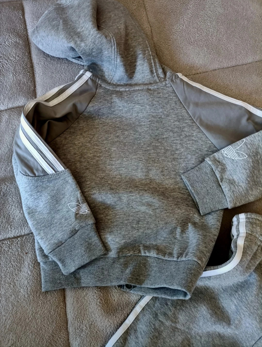 Survêtement Adidas Outline Hoodie gris et blanc taille 9-12 mois (amsl.11) – adidas – taille 9-12 mois / 74 cm 5