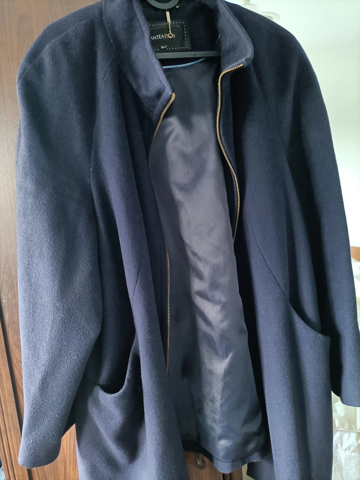 Abrigo Antea+ XL mide 62cm axilas (amoi)